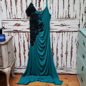 One shouldered turquoise gown